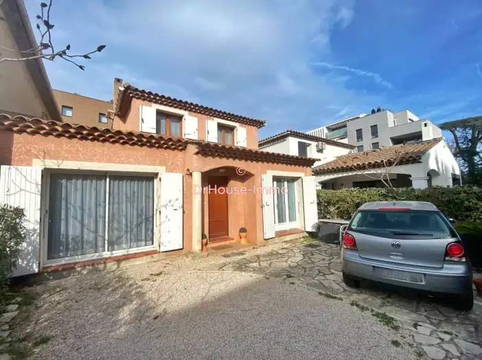 Maison 5 pièces de 121 m² - Marseille (13009)