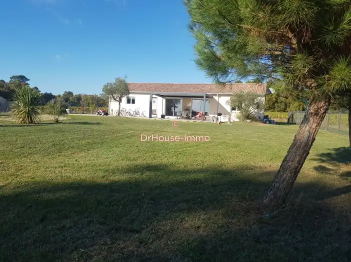 Maison 5 pièces de 119 m² - Cantois (33760)