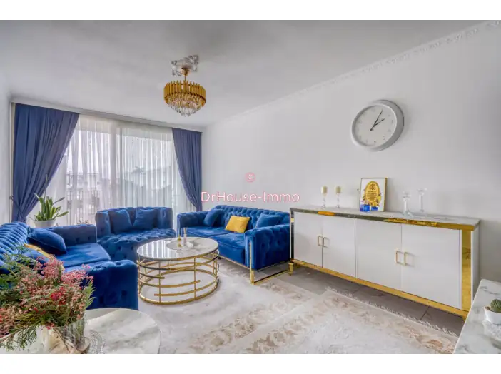 Appartement 4 pièces de 75 m² - Cenon (33150)