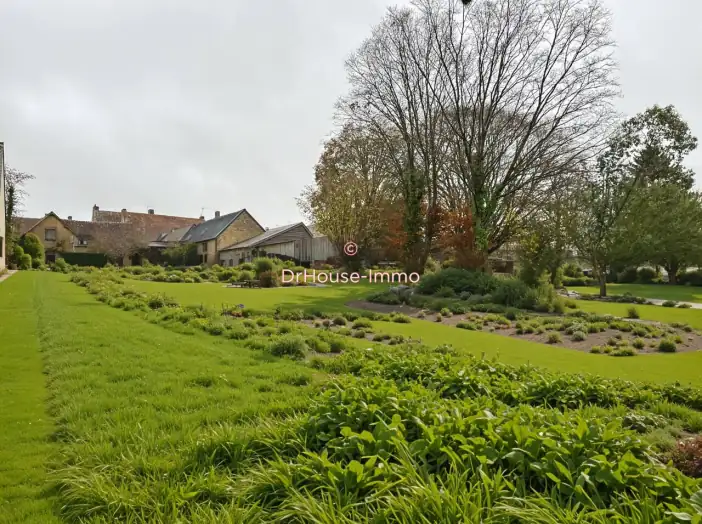 Maison 6 pièces de 155 m² - Nogent-le-Bernard (72110)