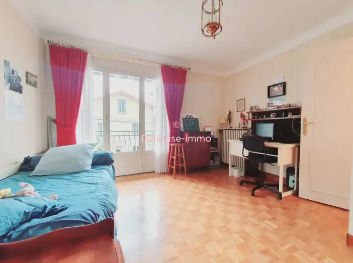 Maison 5 pièces de 100 m² - Bois-Colombes (92270)