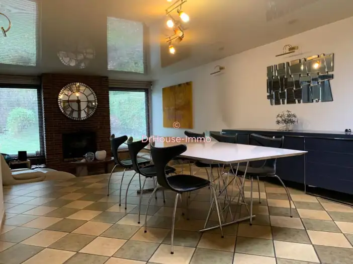 Maison 5 pièces de 167 m² - Villeneuve-d'Ascq (59491)