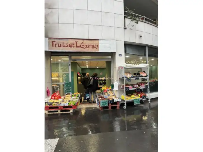 Commerce 3 pièces de 105 m² - Paris (75019)