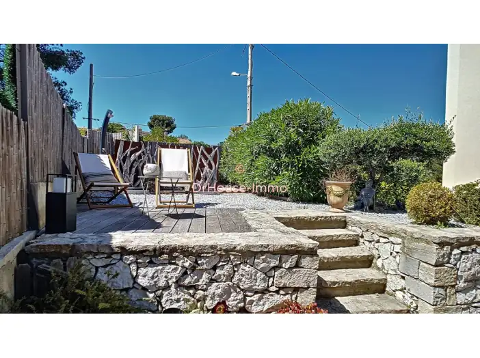 Appartement 2 pièces de 40 m² - Cassis (13260)