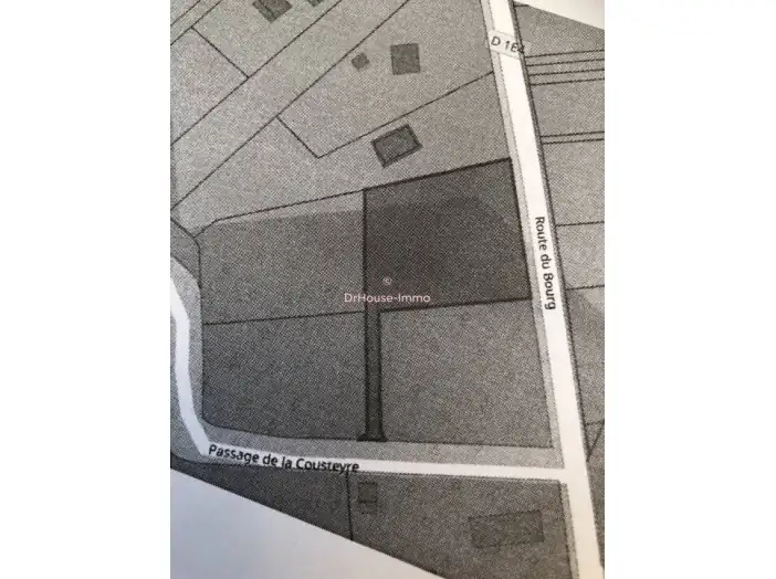 Terrain de 2 897 m² - Talais (33590)