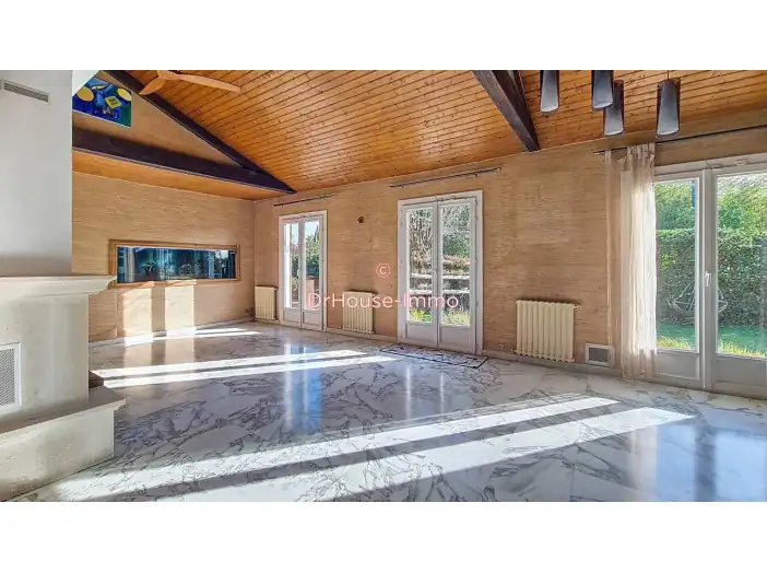 Maison 6 pièces de 191 m² - Gradignan (33170)