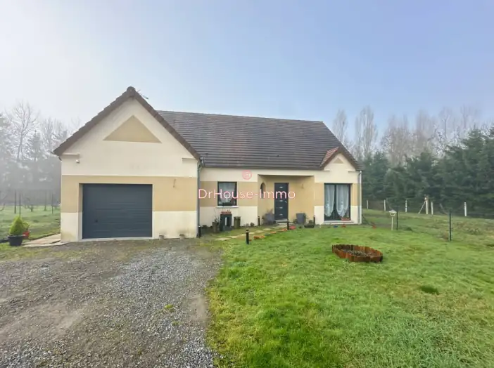 Maison 3 pièces de 83 m² - Saint-Cosme-en-Vairais (72110)
