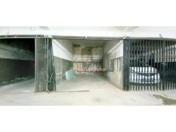 Parking / Box de 15 m² - Nice (06100)