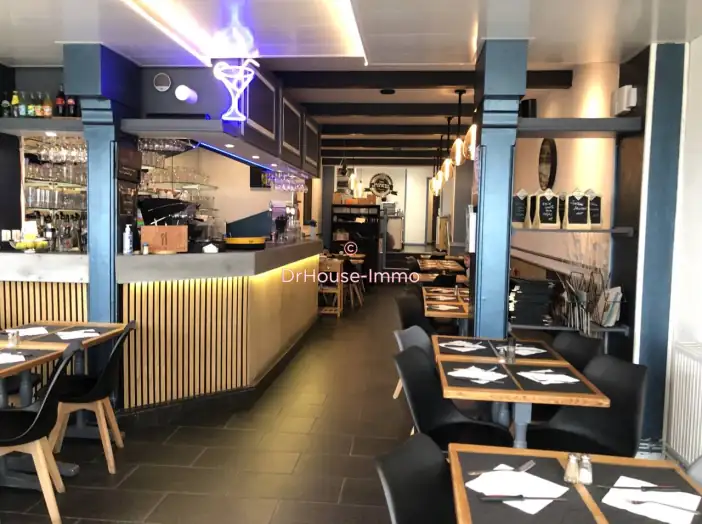 Commerce de 104 m² - Dunkerque (59240)