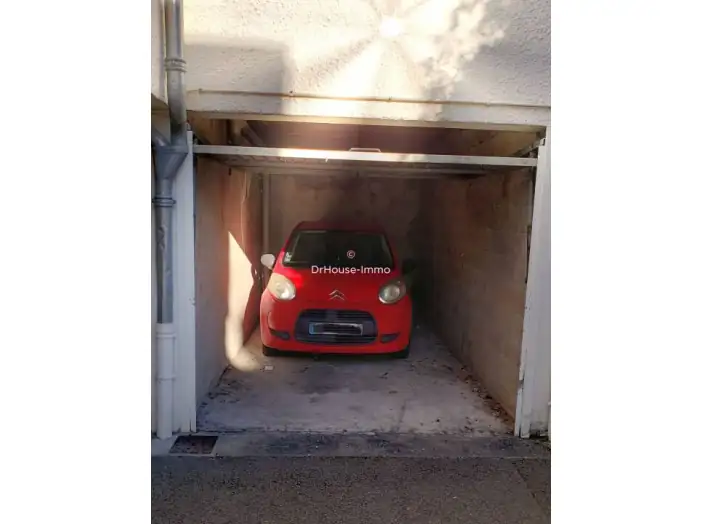 Parking / Box de 13 m² - Bordeaux (33800)