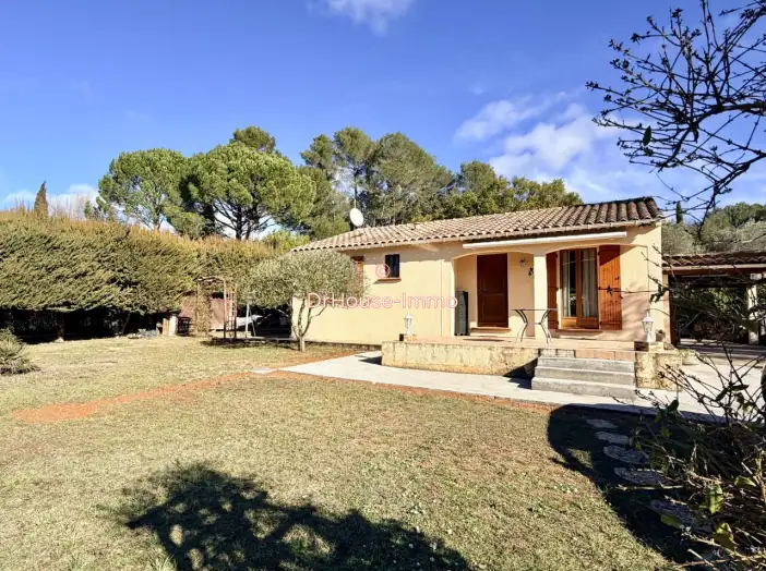 Maison 3 pièces de 78 m² - Salernes (83690)