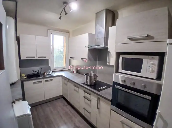 Appartement 3 pièces de 56 m² - Marseille (13013)