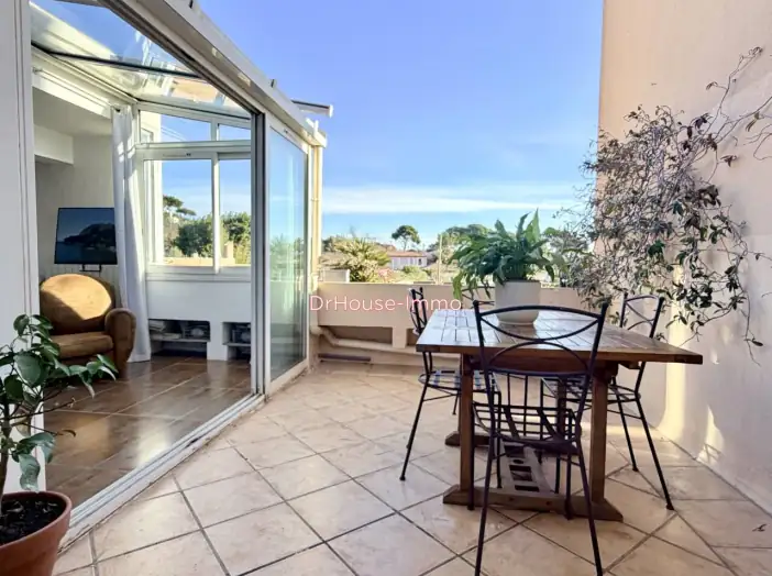 Appartement 3 pièces de 64 m² - La Ciotat (13600)