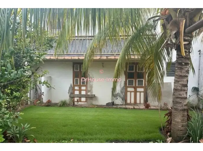 Maison 7 pièces de 200 m² - Vauclin (97280)