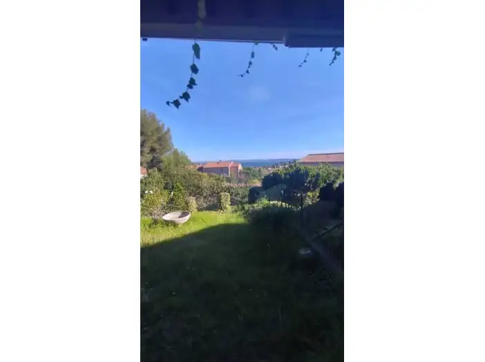 Maison 5 pièces de 94 m² - Carqueiranne (83320)