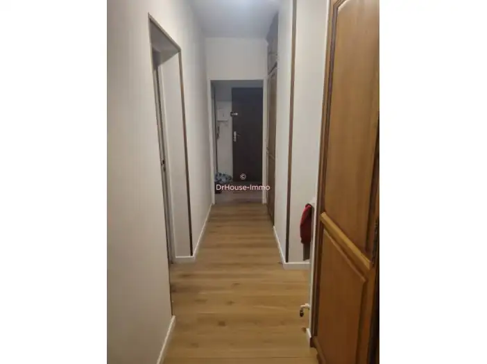 Appartement 3 pièces de 67 m² - Mulhouse (68100)