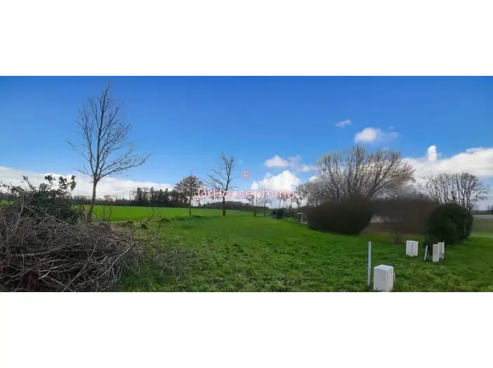 Terrain de 1 364 m² - Monterblanc (56250)