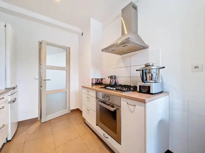 Appartement 4 pièces de 89 m² - Garches (92380)