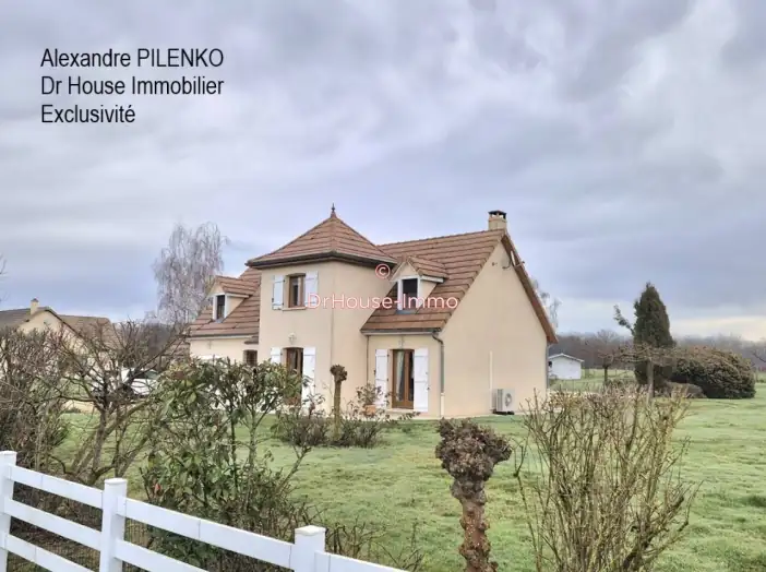 Maison 7 pièces de 154 m² - Buxy (71390)