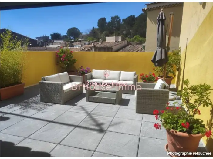 Maison 6 pièces de 123 m² - Le Luc (83340)