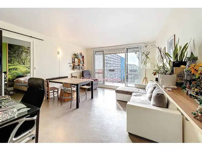 Appartement 2 pièces de 61 m² - Orléans (45000)