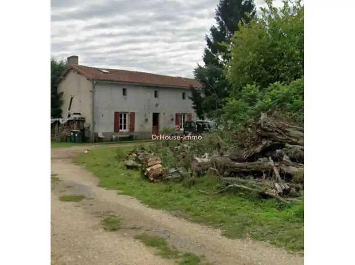 Maison 5 pièces de 104 m² - Availles-Limouzine (86460)