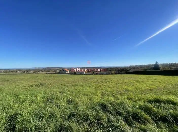 Terrain de 747 m² - Pralong (42600)