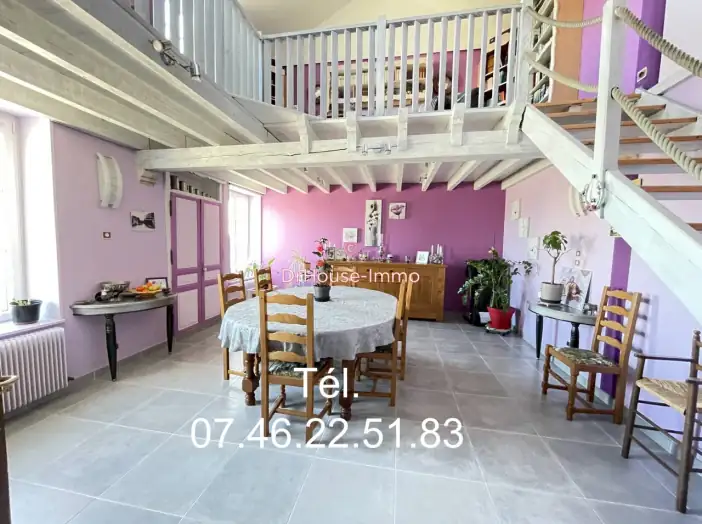 Maison 8 pièces de 212 m² - Darney (88260)