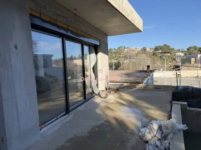 Maison 5 pièces de 221 m² - Cagnes-sur-Mer (06800)