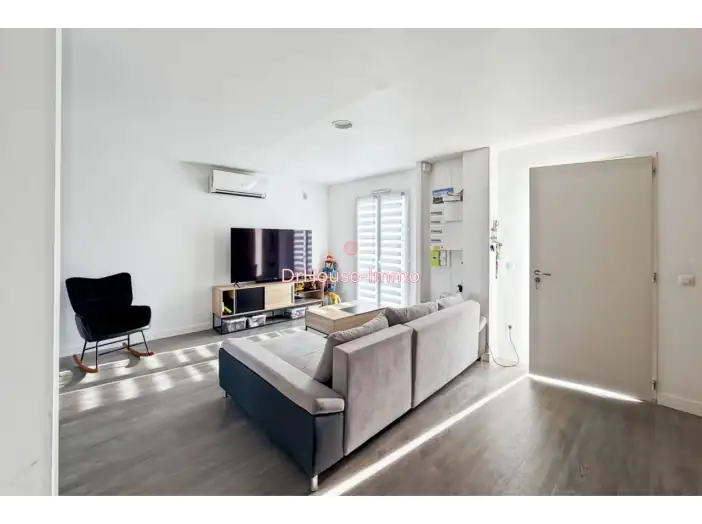 Maison 4 pièces de 90 m² - Lumigny-Nesles-Ormeaux (77540)