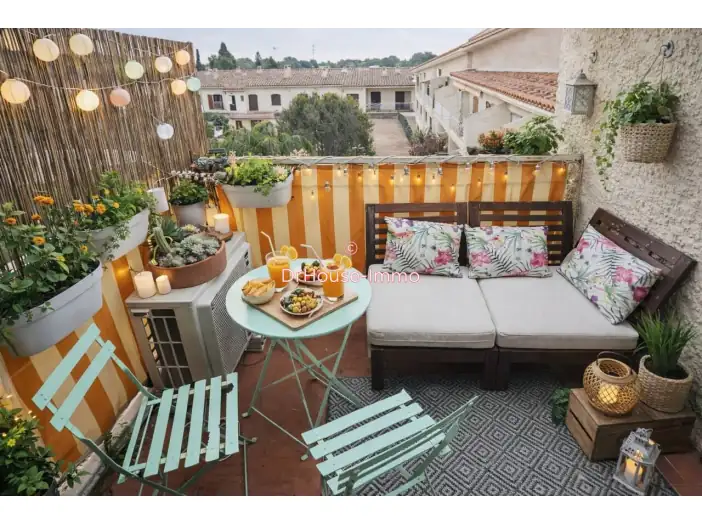 Appartement 1 pièce de 27 m² - Saint-Cyr-sur-Mer (83270)