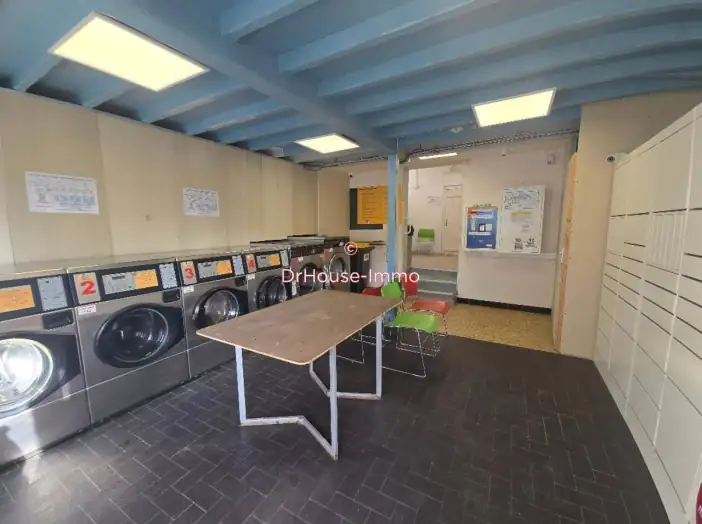 Commerce 7 pièces de 180 m² - Évreux (27000)