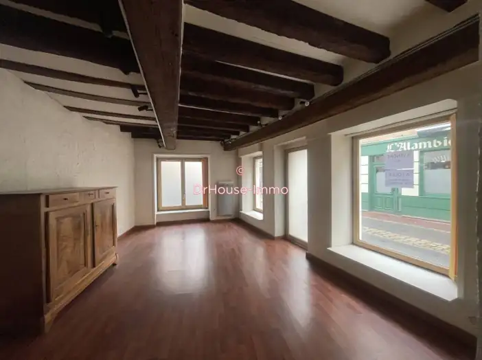 Bureau 2 pièces de 45 m² - Montbrison (42600)