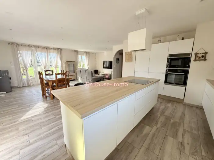 Maison 5 pièces de 108 m² - Saint-Parres-lès-Vaudes (10260)