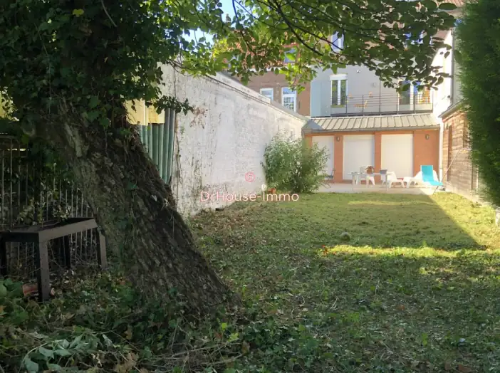 Appartement 6 pièces de 173 m² - Hellemmes-Lille (59260)