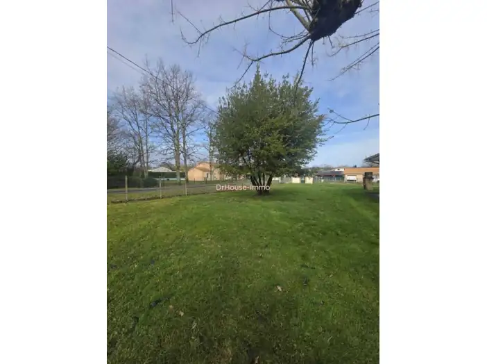 Terrain de 1 765 m² - Blanquefort (33290)