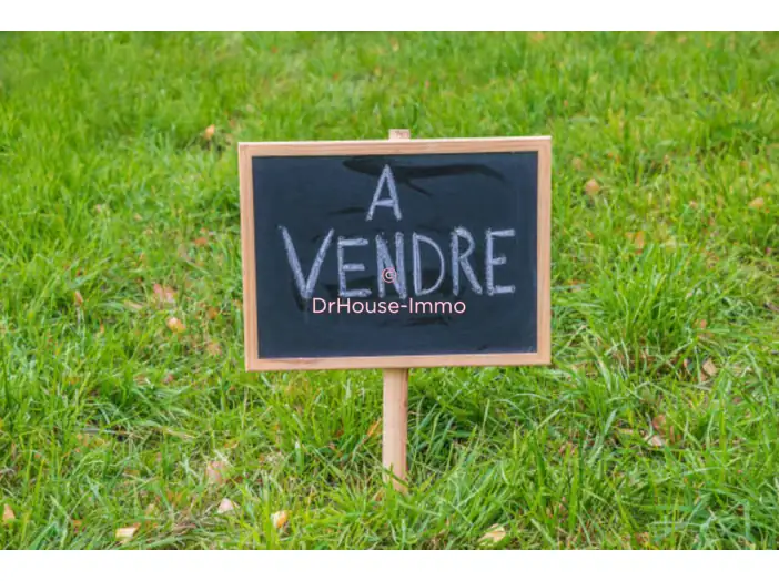 Terrain de 594 m² - Palluau (85670)