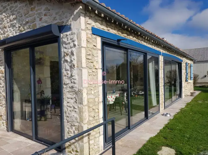Maison avec étang 5 pièces de 125 m² - Verteillac (24320)