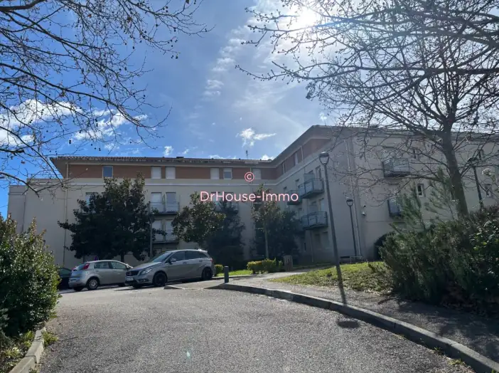 Appartement 1 pièce de 18 m² - Aix-en-Provence (13080)