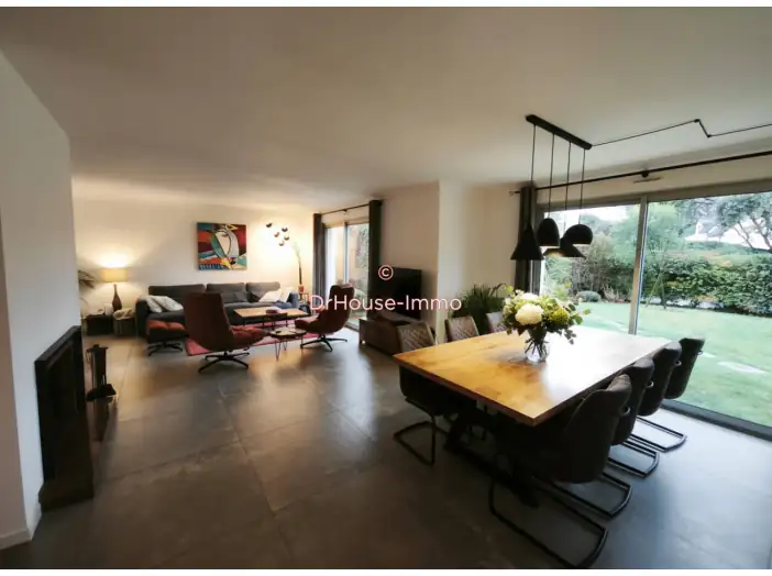 Maison 7 pièces de 189 m² - Guidel (56520)