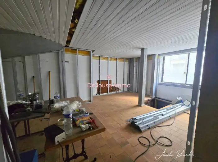 Commerce 1 pièce de 110 m² - Dieppe (76200)