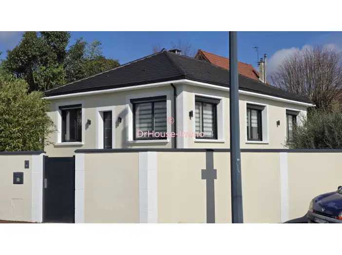 Maison 5 pièces de 138 m² - Saint-Maur-des-Fossés (94210)