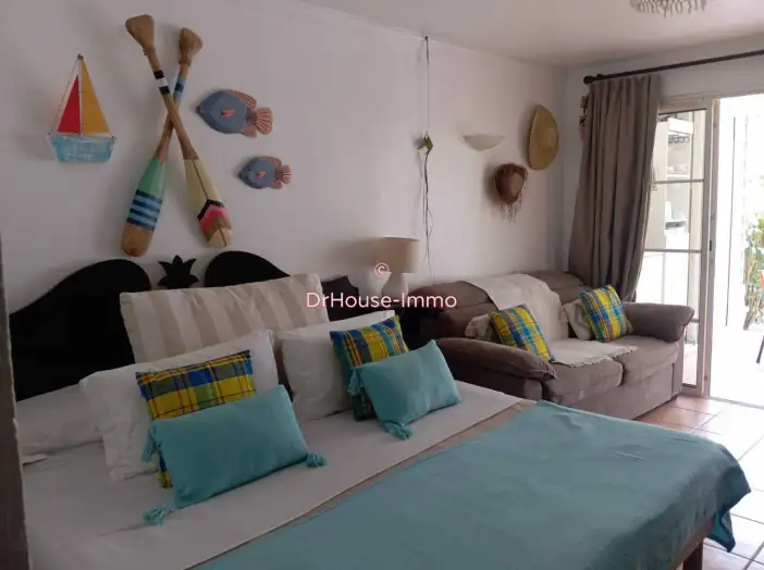 Appartement 1 pièce de 22 m² - Sainte-Anne (97180)