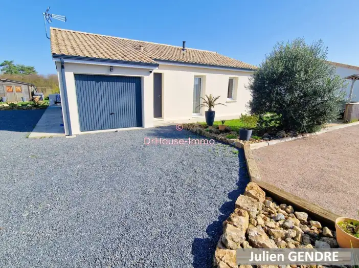 Maison 3 pièces de 72 m² - Vernon (86340)