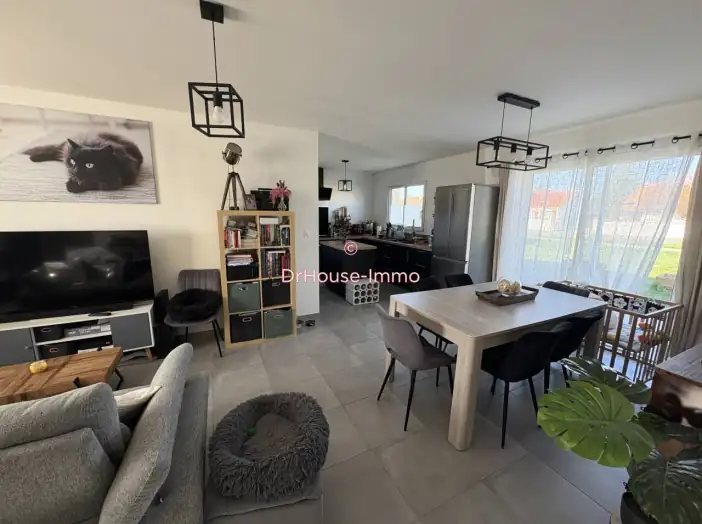 Maison 3 pièces de 72 m² - Naintré (86530)