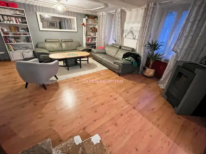 Maison 6 pièces de 120 m² - Fontenay-Saint-Père (78440)