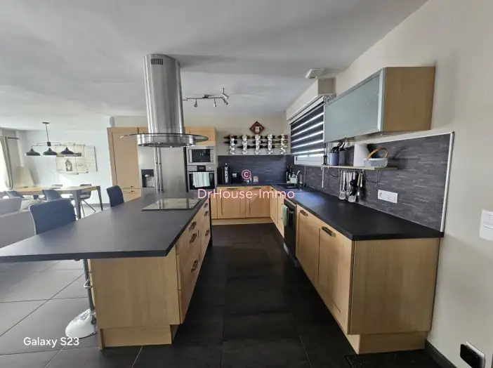 Maison 4 pièces de 99 m² - Saugon (33920)