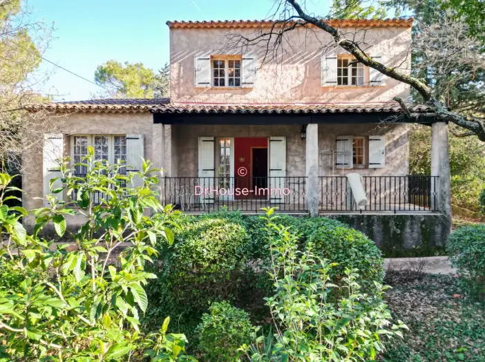 Maison 4 pièces de 90 m² - Tourves (83170)