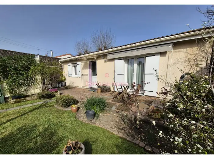 Maison 4 pièces de 79 m² - Bègles (33130)