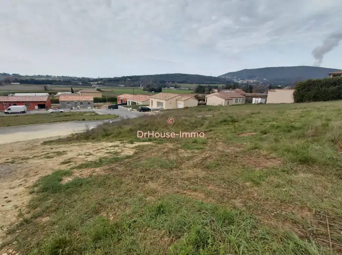 Terrain de 614 m² - Saint-Marcel-lès-Sauzet (26740)